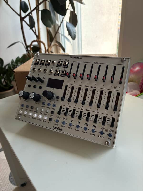Intellijel Intellijel Metropolix Solo Standalone Sequencer 2025 image 1