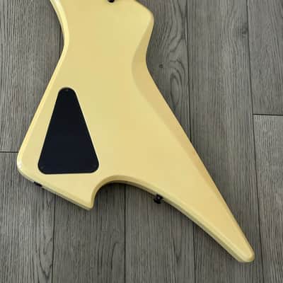 Hamer Scarab Bass Guitar 1984 - White Rick Savage Def Leppard image 6