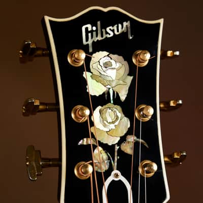2005 Gibson SJ-200 Rose Custom Acoustic Guitar Black J-200 image 1