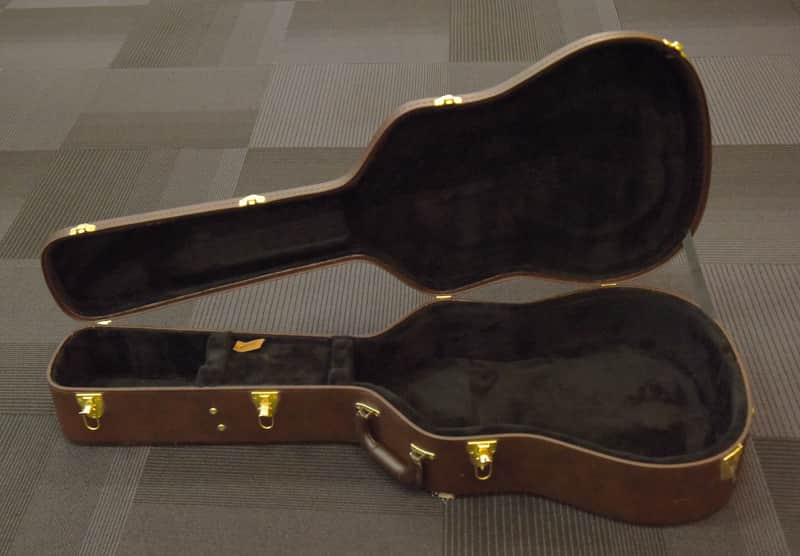 Gibson J-45 Case, Recent image 1