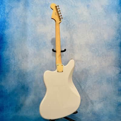 NEW - 2025 Fender Made in Japan Traditional Collection '60s Jaguar – White Pearl / Gold, Matching Headstock MIJ image 8