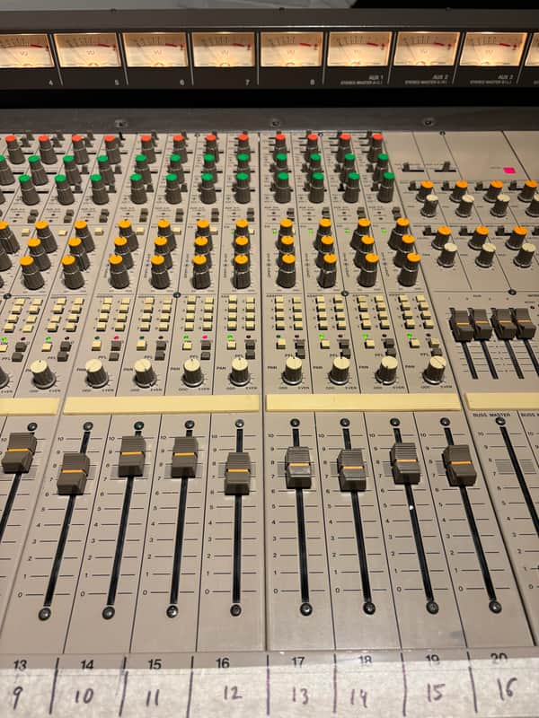 Tascam M-520 Vintage Analog Mixer – Fully Recapped & Serviced