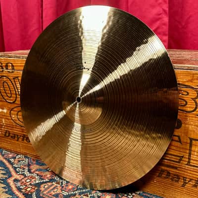 18" Paiste Signature Full Crash Cymbal 1452g *Video* image 2