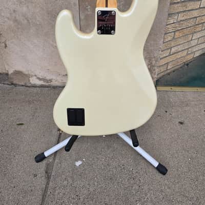 Fender Player Plus Jazz Bass with Maple Fretboard 2021 - Present - Olympic Pearl image 7