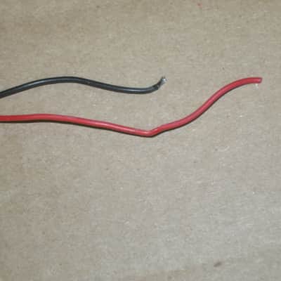 3 used genuine BOSS older battery clips (1 GRAY, early 1980s / 2 BLACK - one late from 1980s, other from 1990s) (NO pedals) - also including 2 new NON Boss battery clips, 2 extra wires, 2 pieces heat shrink tubing (AS IS / FINAL SALE- read description) image 13