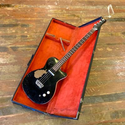 Silvertone 1444 bass guitar c 1960’s Black beauty original vintage USA harmony image 5