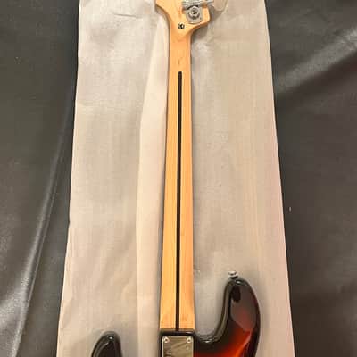 Squier Vintage Modified 60s Jazz Bass 2013 - Three Color Sunburst image 6