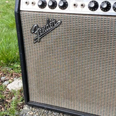1969-1970 Fender Deluxe Reverb Silverface image 8