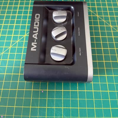M-Audio Fast Track USB Audio Interface 2000s - Gray image 7