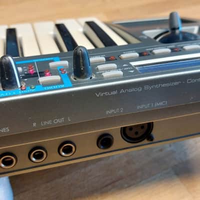 Novation XioSynth 25 10-Voice Synthesizer 2007 - Silver image 5