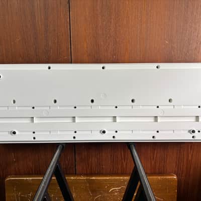 Roland FANTOM-06 Synthesizer Keyboard Limited Edition White w/ gig bag image 10
