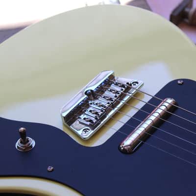 DANELECTRO "67 Dano Yellow and Black" image 8