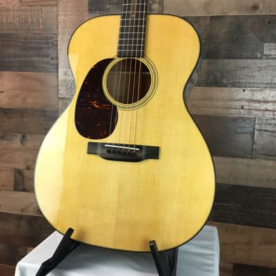 Martin 00018 Natural 000-18 LEFTY with Hard Case, OPEN BOX Free Ship, 307 image 2