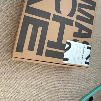 Native Instruments Maschine Plus 2020 - Present - Black image 6
