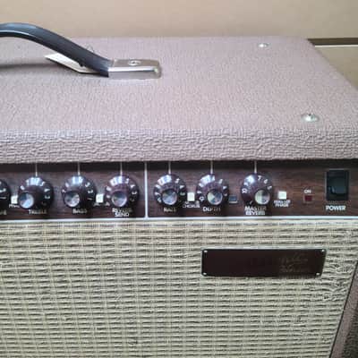Fender Acoustasonic Junior DSP 2-Channel 2 x 40-Watt 2x8" Acoustic Guitar Amp with Onboard Effects 2004 - 2011 - Brown image 3