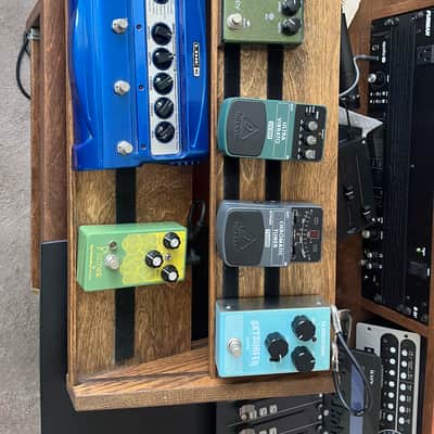 Coda Hand Made Walnut Guitar Pedalboard 22" image 2