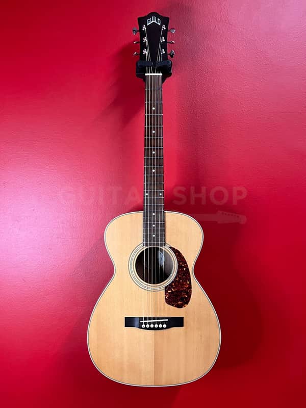 Guild M-240E Natural image 1