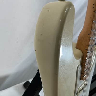 Squier II Standard Stratocaster with Maple Fretboard (Made in Korea) - Frost White image 4