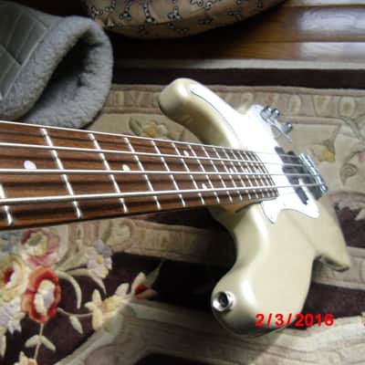 Squier P Bass/ PJ Bass Special Shoreline Gold (?) image 9