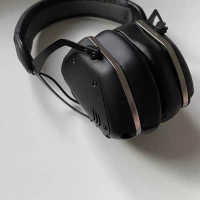 V-Moda Crossfade Wireless Original Gunmetal with XL Cushion image 1
