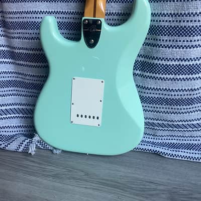 Fender Vintera II 70's Stratocaster and gig bag Rosewood Fingerboard Surf Green image 6