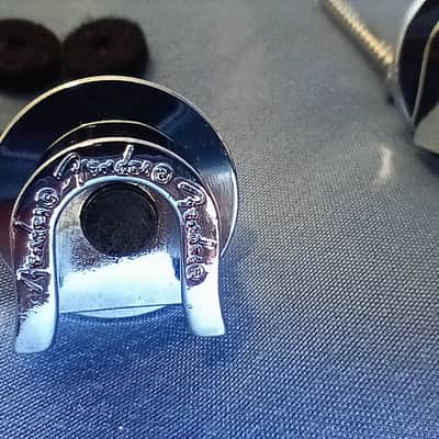 Genuine Fender Strap Locks image 3