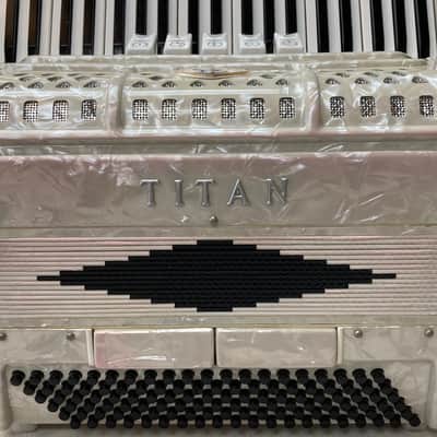 TITANO 2-REED ACCORDION #CJNT429 image 3