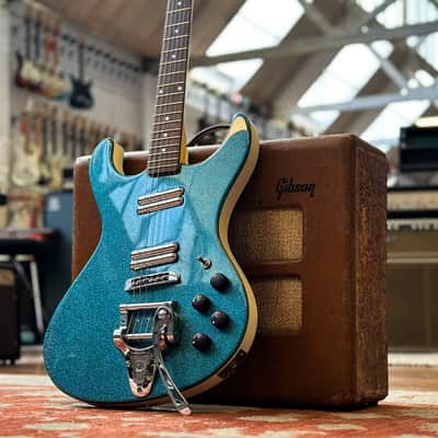 1999 Danelectro Hodad - Blue Sparkle w/Danelectro Vibrato image 8