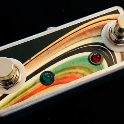 Saturnworks 2-Channel TRS Double Latching Amp Device Switch w/LEDs Internal Power - Handcrafted