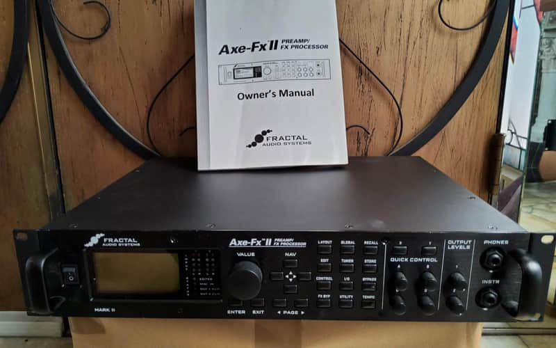 Fractal Audio Axe-FX II 2011 - 2012 - Black image 1