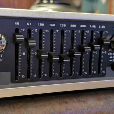 Peavey 700 Series Bass Amp Rack Mount Solid State 700 Watts Tour Series 2000s - Black Metal Grey Chrome image 2