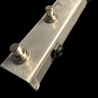 Loop-Master Pedals Dual Boss FS-5U / FS-6 / FS-7 Style Aux Footswitch – 4-Button NC Momentary image 2
