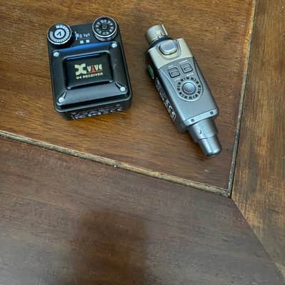 Xvive U4 Wireless In-Ear Monitor System 2019 - 2020 - Black image 4