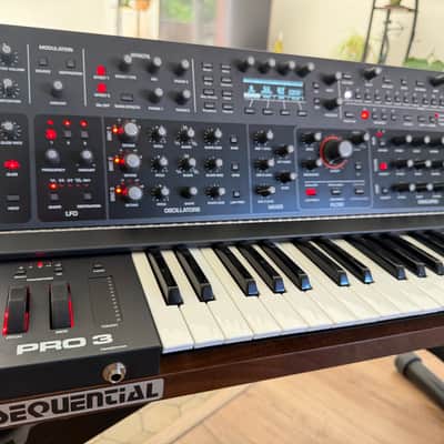 Sequential Pro 3 SE 37-Key 3-Voice Monophonic / Paraphonic Synthesizer 2020 - Present - Black with Wood Sides image 5