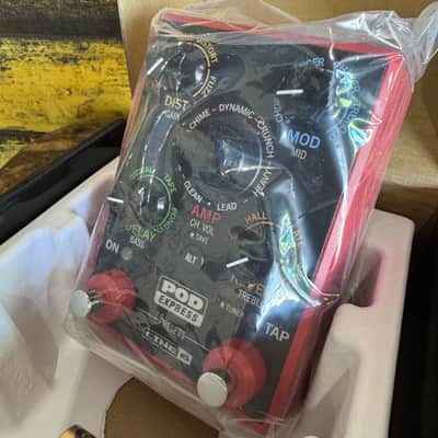 Line 6 Pod Express Ultra Compact Amp & Effects Processor image 1
