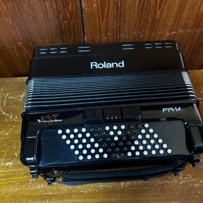 Roland FR-1xb Button-type V-Accordion Black w/ gig bag image 6