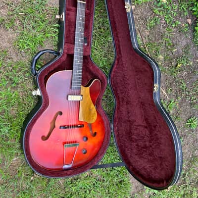 1963 Harmony Rocket H53 - Red Burst image 9