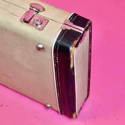 Vintage 1963 Fender Jazzmaster / Jaguar Hard Case - White Tolex - Rare Custom Color Case!  Pre-CBS Strat image 13