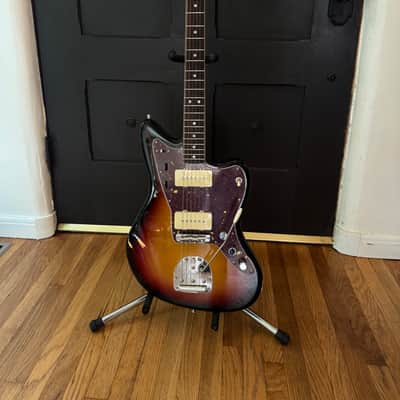 Fender American Ultra Jazzmaster Ultraburst w/ Elite Hard Case +Extras image 2