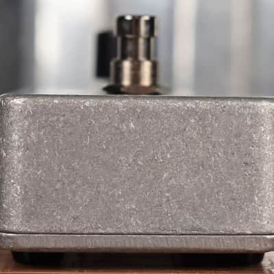 Electro-Harmonix EHX LPB-1 Linear Power Booster Preamp Pedal image 3