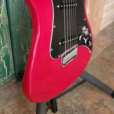 Fender Player Lead II Electric Guitar in Crimson Red Transparent image 4