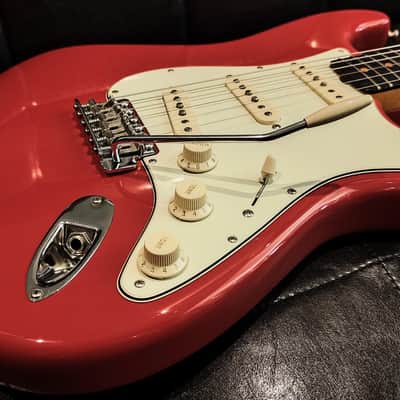 Fender American Vintage II '61 Stratocaster - Fiesta Red image 2