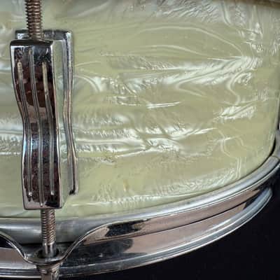 Vintage 60's Ludwig 5x14" Pioneer 6-Lug Snare Drum in White Marine Pearl (Rm4) image 9