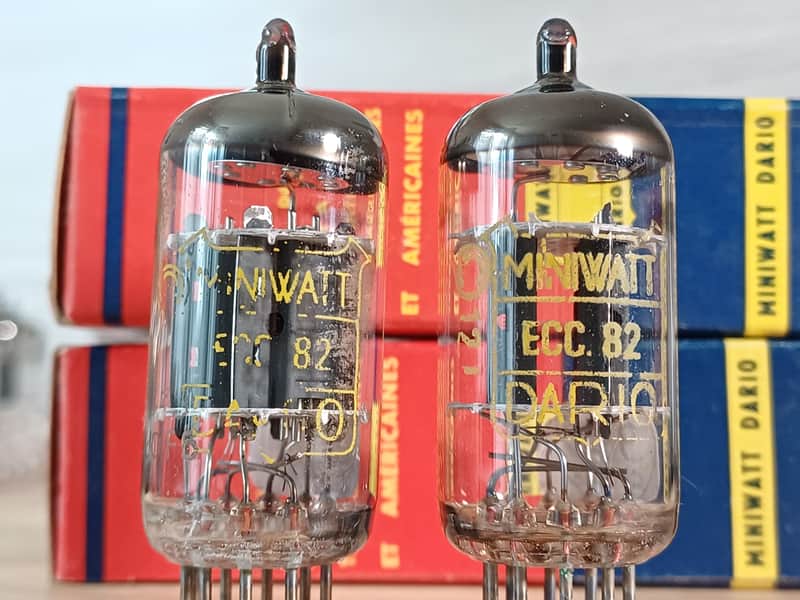 Rare NOS NIB early 70's PHILIPS AMPEREX 12AU7 ecc82  DIMPLED DISC GETTER  Heerlen perfect matched pair very strong, fully tested Superb sounding tubes ! image 1