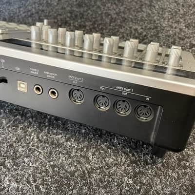 Novation ZeRO SL MKII Desktop MIDI DAW Controller image 5