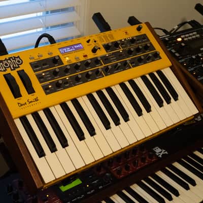 Dave Smith Instruments Mopho 32-Key Monophonic Synthesizer | Reverb