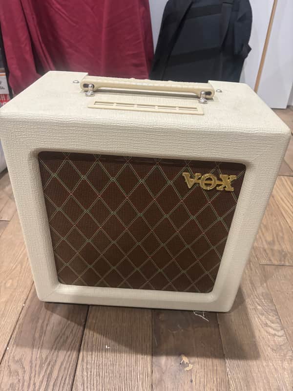 Vox AC4TV 4-Watt 1x10" Guitar Combo 2009 - 2019 - Tan image 1