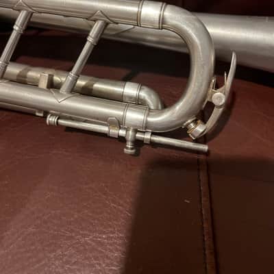 Reynolds Regent (Ohio Band Instruments) (1940s) Bb Trumpet SN 13498 (silver) (rare) image 9