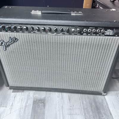 Fender Ultra Chorus 2-Channel 2 x 65-Watt 2x12" Stereo Solid State Guitar Combo 1993 - 1994 - Black image 1
