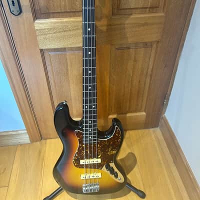 Fender JV Squier  1982-84 - Sunburst image 3